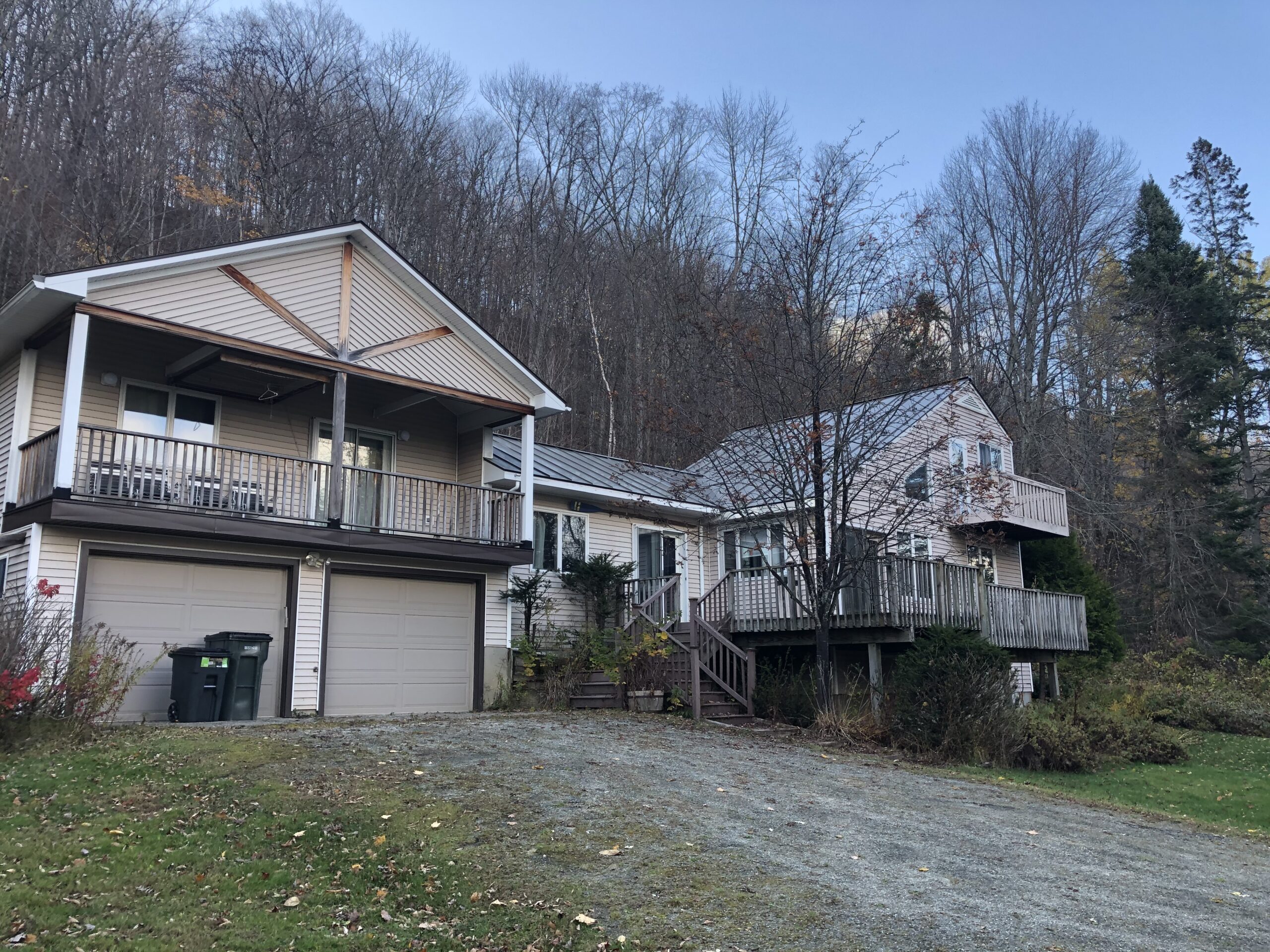 Echo Lake Access All Season Recreational Getaway Red House Rentals